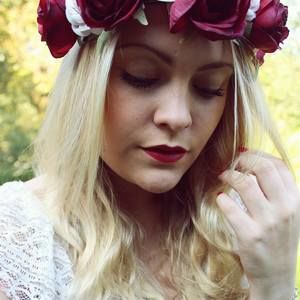 Meet your Posher, Nora