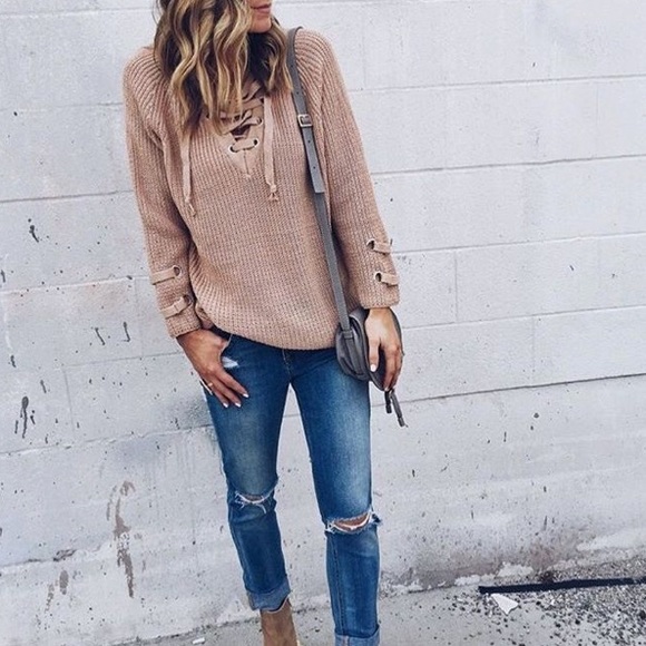 Chunky sweater with string detailing - Picture 2 of 2