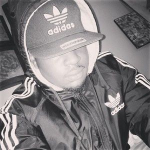 Meet your Posher, Derrell