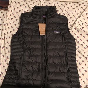 BRAND NEW Patagonia women's down sweater vest