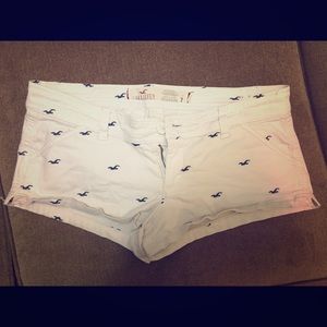 Cute hollister shorts!