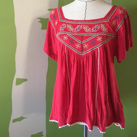 Free People muse embroidered tee, size L, NWT! - Picture 2 of 5