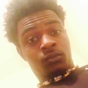 Meet your Posher, Devonte