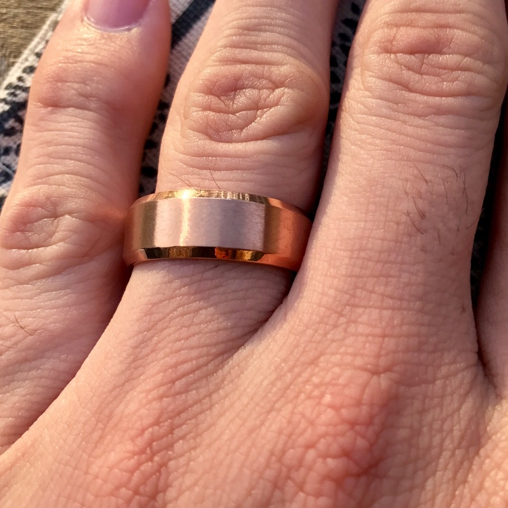 New men's wedding band rose gold steel ring - Picture 2 of 3