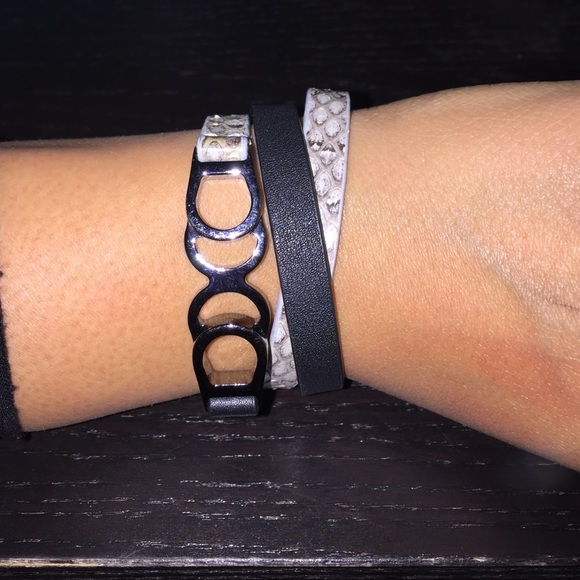 Leather wrap around bracelet - Picture 1 of 1
