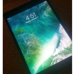Apple iPad mini 4