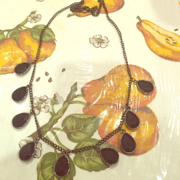 Women's black jewel necklace