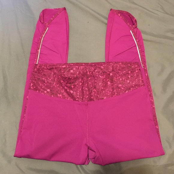 EUC lululemon Crop Pants Size 10