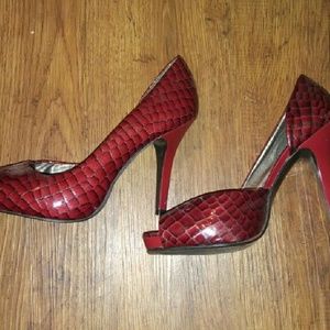 Jessica Simpson Red snake skin open toed heels