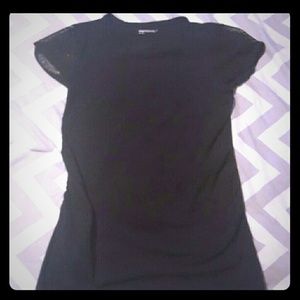 Lace sleeved maternity tee