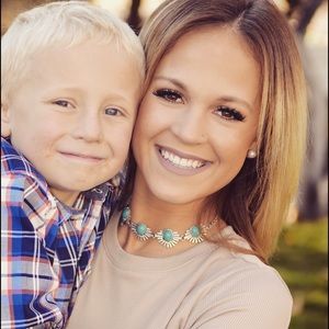 Meet your Posher, Bailey