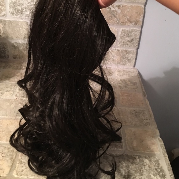 Hairdo hair u wear clip on extensions