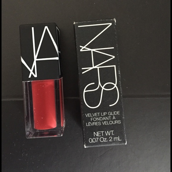 🎉2x HP🎉 NARS Velvet Lip Glide in "Le Palace" - Picture 3 of 8