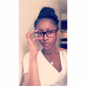 Meet your Posher, Jade