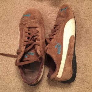 Puma tennis shoes