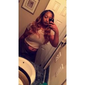 Meet your Posher, Corina