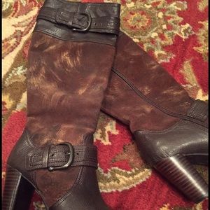 Sale‼️🎉 Born Crown Boots size7