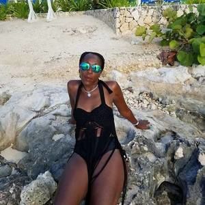 Meet your Posher, Carol