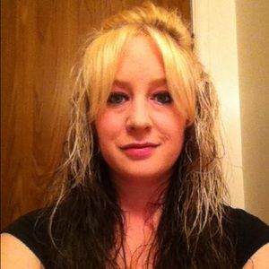 Meet your Posher, Joella