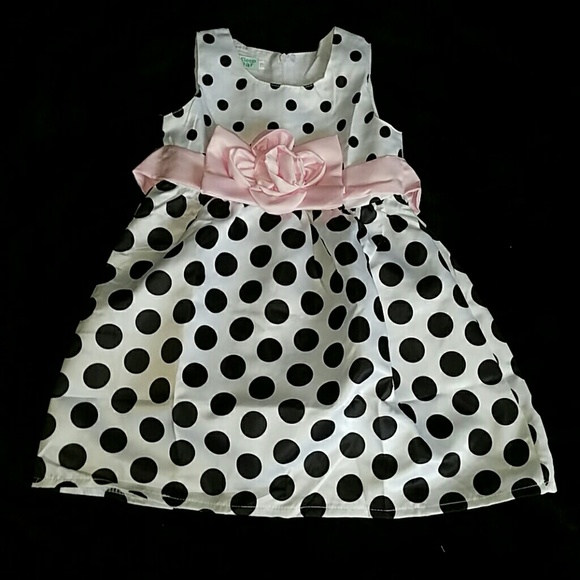 🌹HOST PICK 7/23🌹Beautiful Satin Polka Dot Dress! - Picture 4 of 4