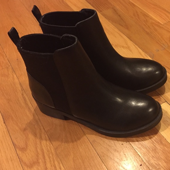 Steve Madden Grroupie boots