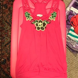 ⭐️bundle 3 for 4$⭐️ Pink top