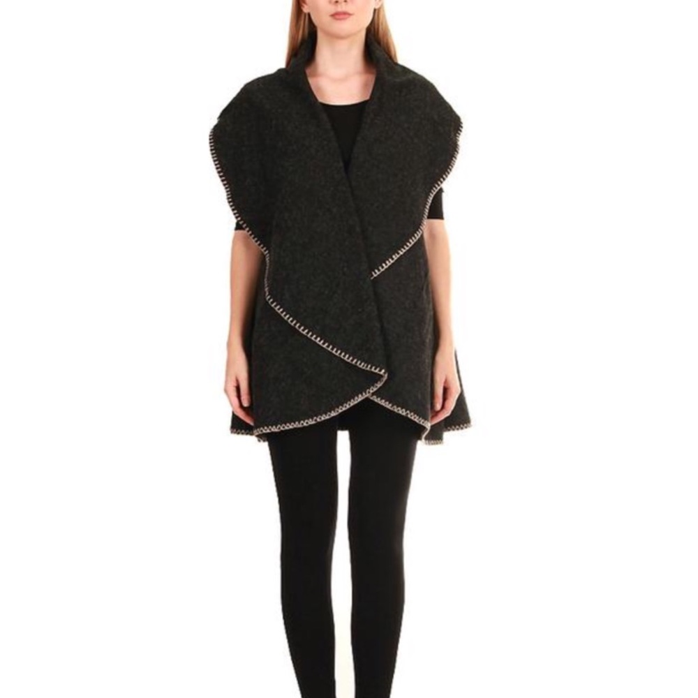 Black Vest Shawl - Picture 5 of 6