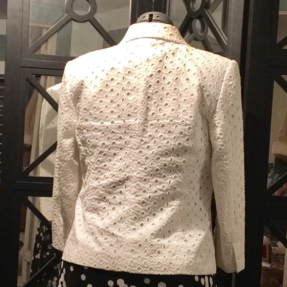 Eyelet jacket - Picture 2 of 2