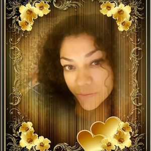 Meet your Posher, Claudia