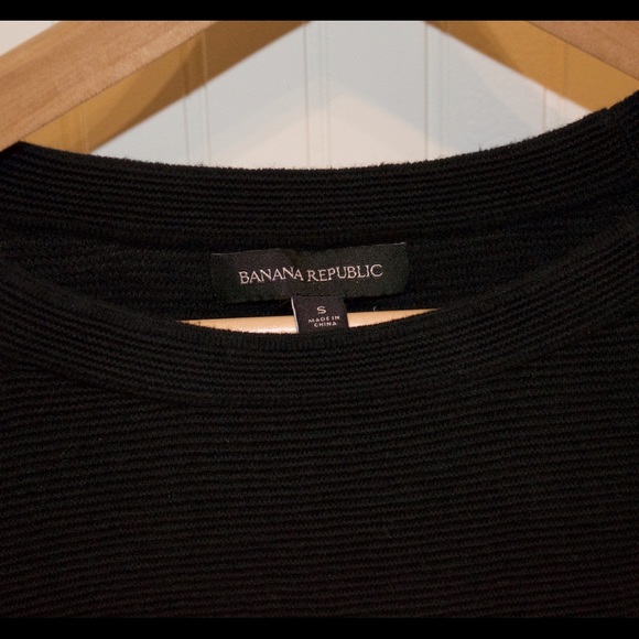 Banana Republic Ribbed Sweater - Picture 2 of 3