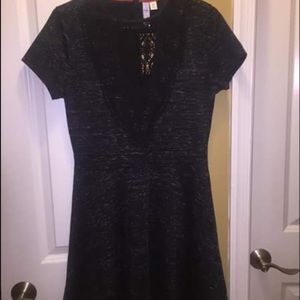 Short sleeve dress