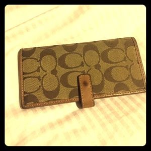 Coach wallet