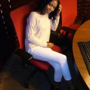 Meet your Posher, Alexis