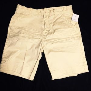 NWT Urban Outfitters Light Yellow Men 29 Shorts