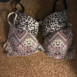 Victoria secret. 2 pack bra.