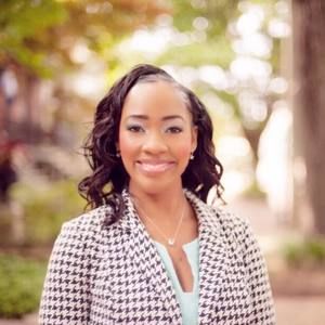 Meet your Posher, Cassandra