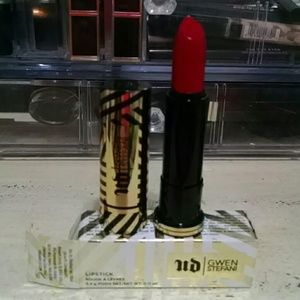 Urban Decay Gwen Stefani Lipstick