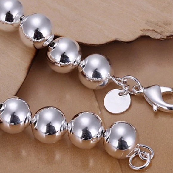 Flash Sale 🎉Silver Ball Bracelet - Picture 3 of 4