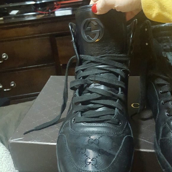 Gucci shoes with box