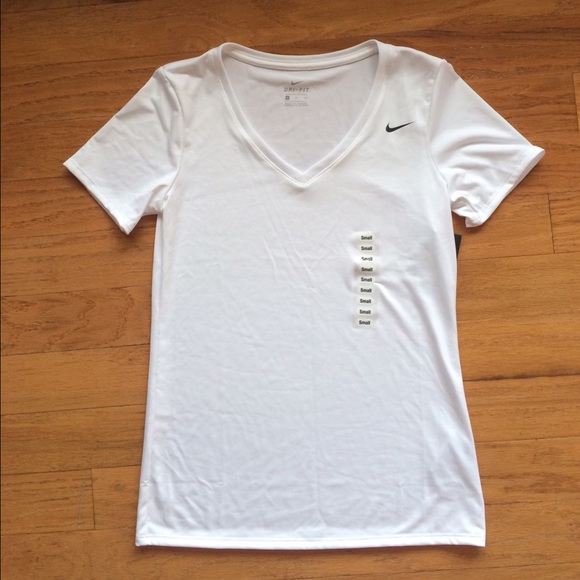 DRI-FIT Women's Nike Tee