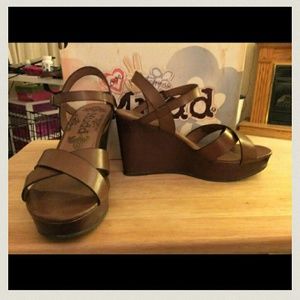 PRICE DROP!! Mudd Kylie Platform Wedge