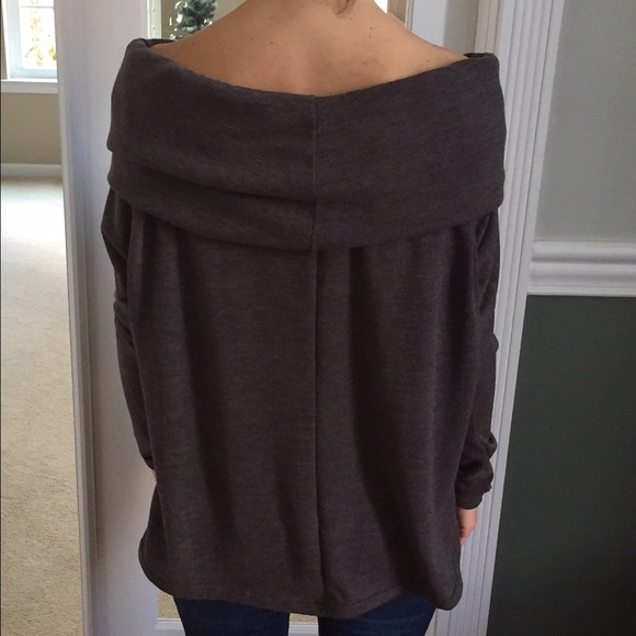 SALE🌹 1 LARGE LEFT Date night  Top🌹 - Picture 2 of 7