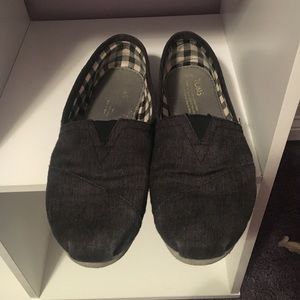 Charcoal Grey TOMS