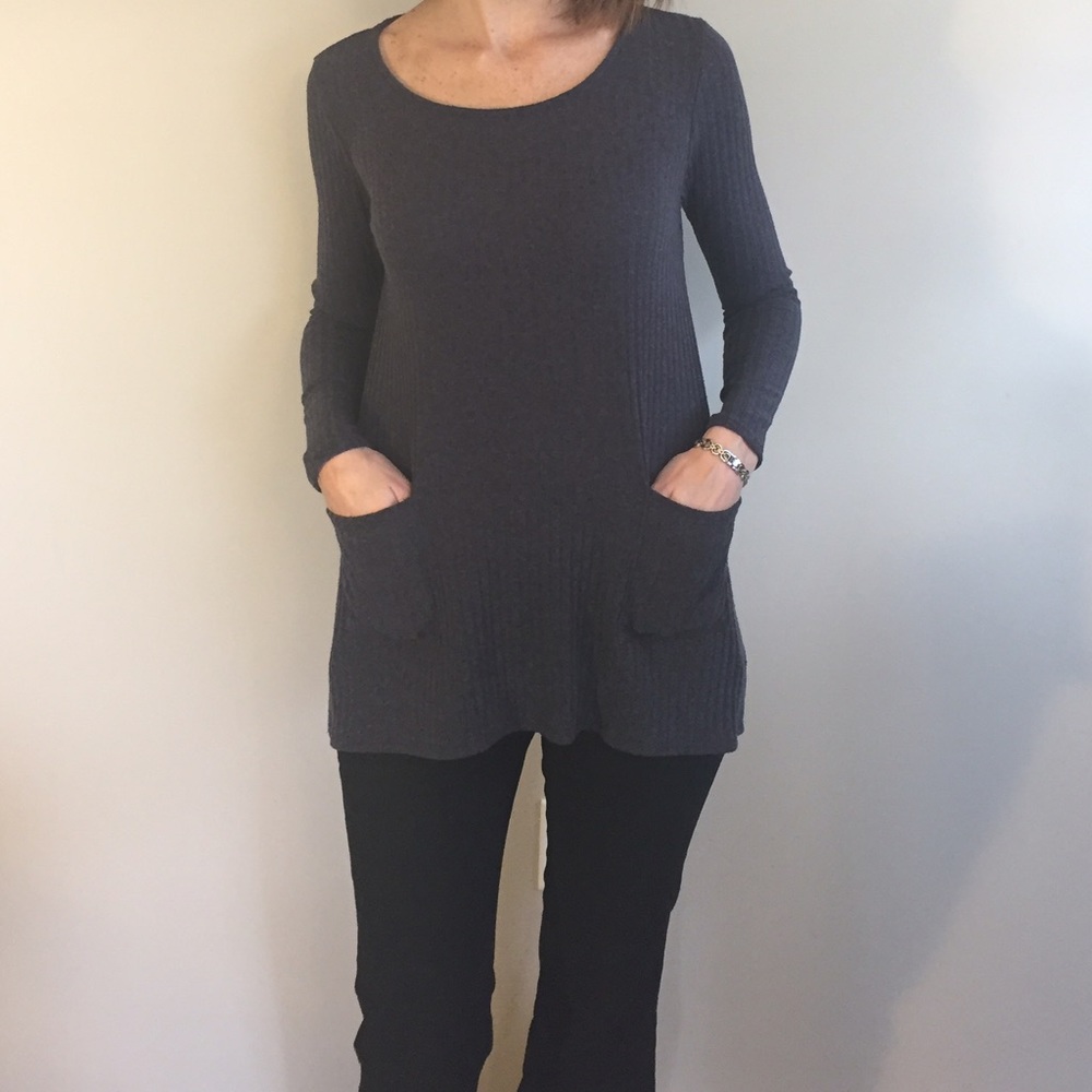 SALE! 1 LARGE LEFT🎄5⭐️ Cozy Ribbed Tunic⭐️ - Picture 3 of 3