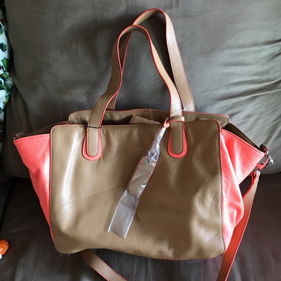 CYNTHIA ROWLEY Genuine Leather Purse - Picture 2 of 3