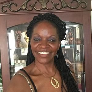 Meet your Posher, Alesa