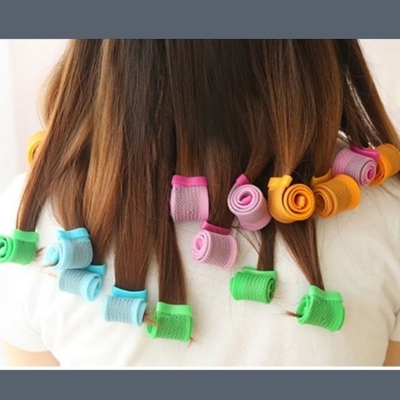 18 piece natural curling snail rolls