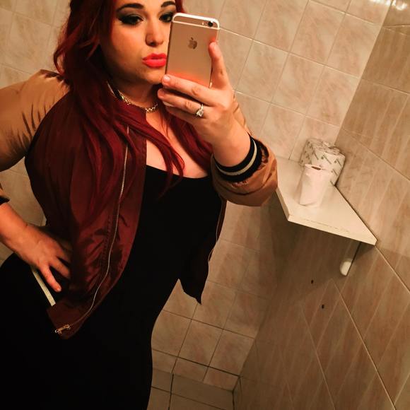 Meet your Posher, Sandrina