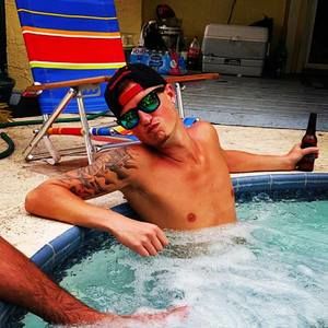 Meet your Posher, Bobby