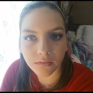 Meet your Posher, Makayla